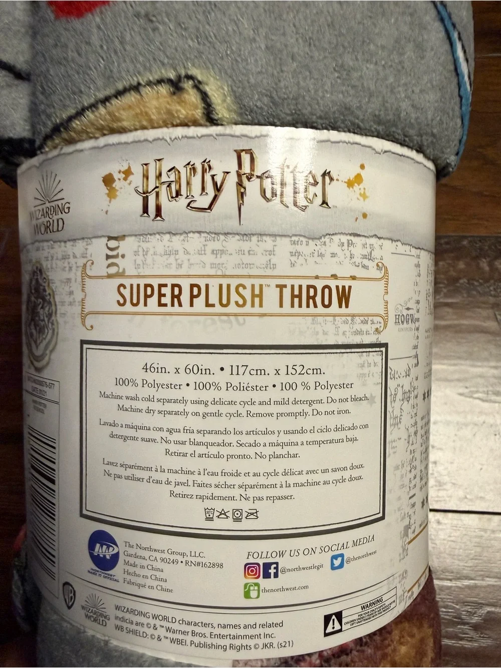 Harry Potter Super Plush Throw Blanket - Wizarding World 46” X 60”